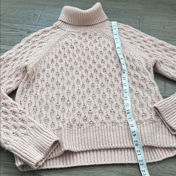 Laundry By Shelli Segal | Light Pink Textured Turtleneck Knit Sweater Size Large - Picture 6 of 9
